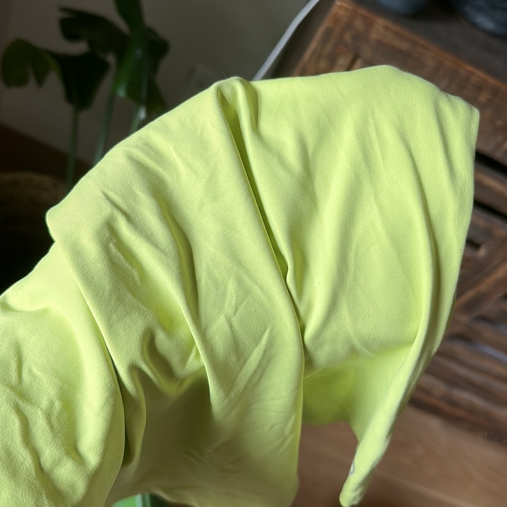 Lija Athletic Top Green - Picture 8 of 10